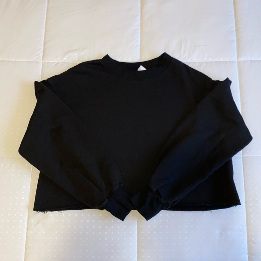 H&M Crop Sweatshirt